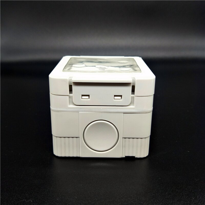 Waterproof Socket Factory - OEM 250v 13a British