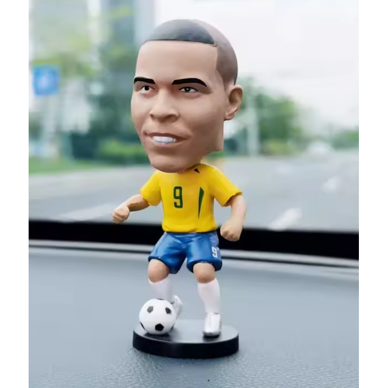 Bobbleheads Supplier - Resin Soccer Player Head Shaking Car Ornament