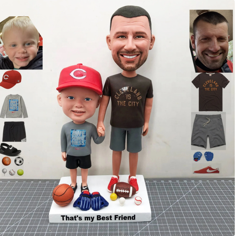 Bobbleheads Supplier - Handmade Custom Clay Father Child Artwork Statue