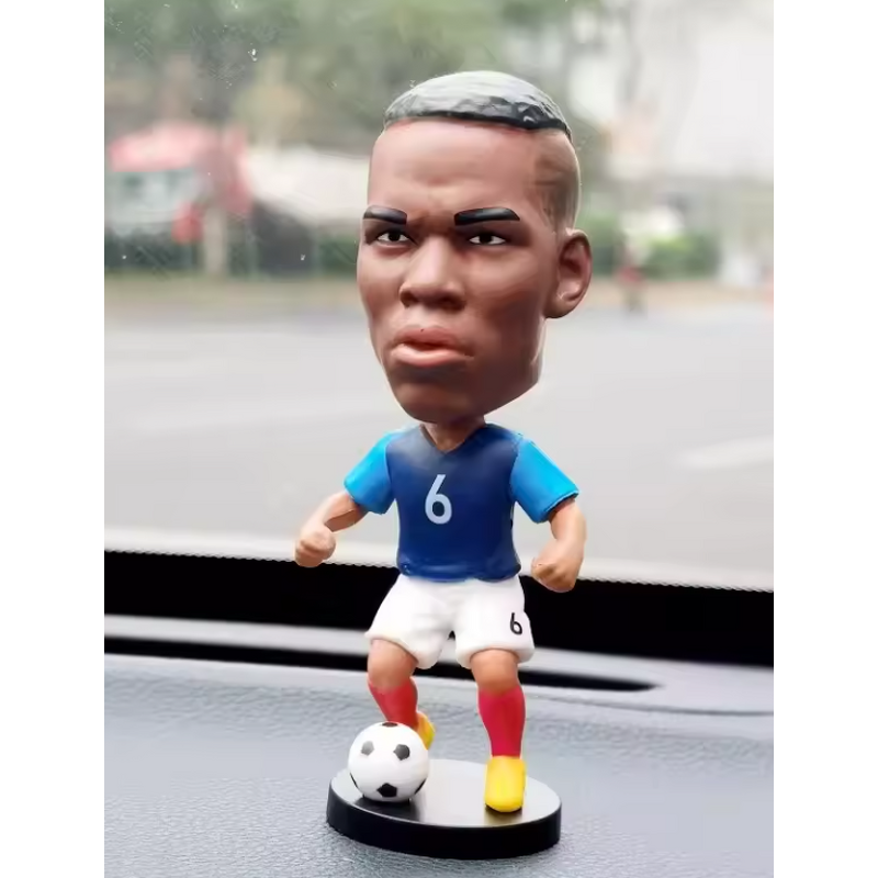 Bobbleheads Supplier - Resin Soccer Player Head Shaking Car Ornament