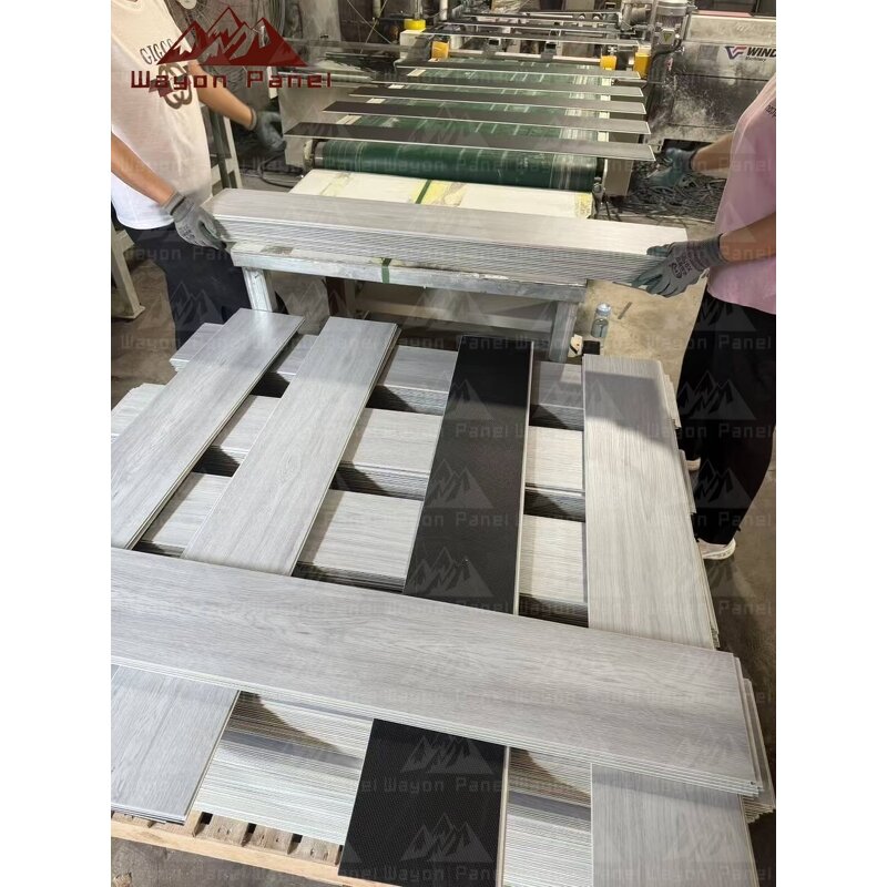 SPC Flooring Factory - 100% Waterproof Click Vinyl Base Board with Eva Backing