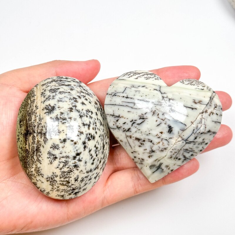 Palm Stone Manufacturer - Polished Dendritic Wood Jasper Hearts