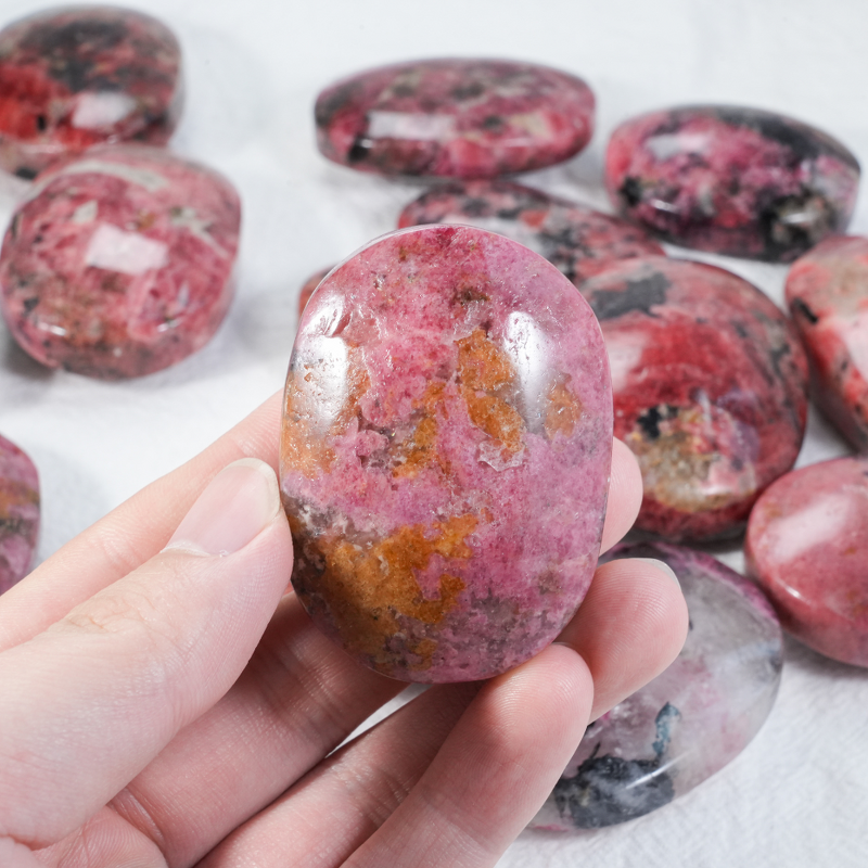 Palm Stone Factory - Hot Sale Black Rhodonite Reiki Crystal