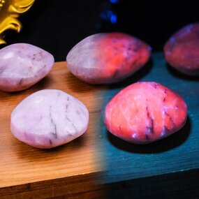 Palm Stone Factory - High Quality Kunzite Natural Healing
