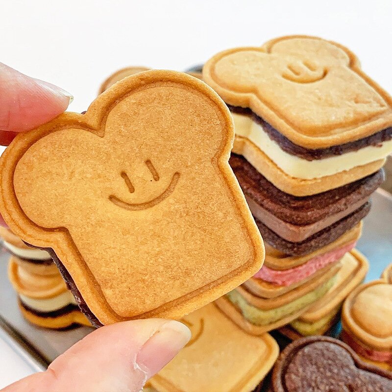 Smile Face Cookie Cutter Manufacturer - Custom 3D Cartoon Toast Bread Shape Mold
