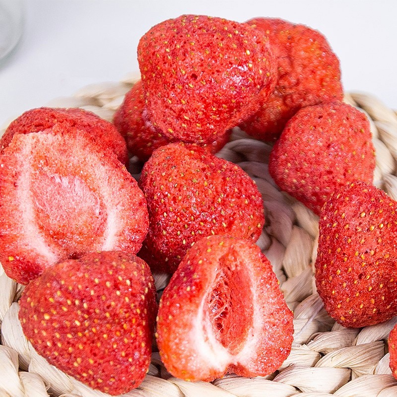 Freeze Dried Strawberries Manufacturer - Bulk FD Whole