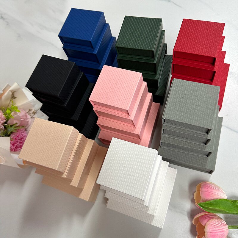 Jewelry Box Factory - Custom Magnetic Flip-Up Earring Ring Box