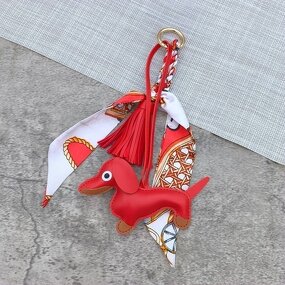 Keychain Factory - Sausage Dog Leather Tassel Car Keychain