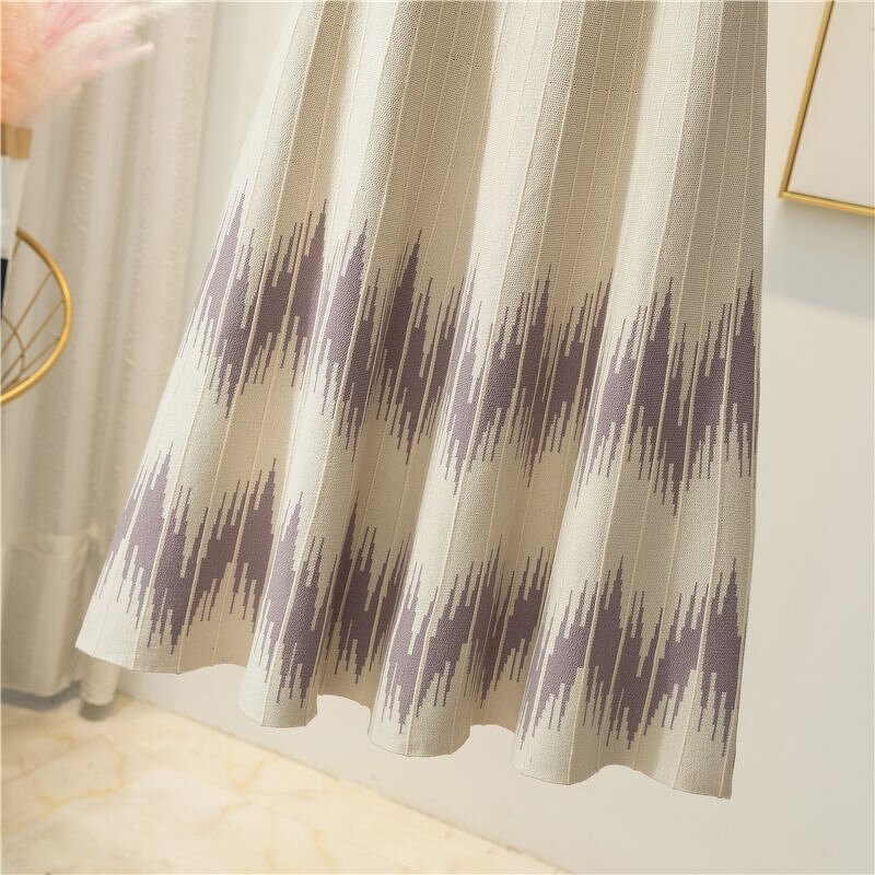 Skirt Factory - Women High Waist Wave Big Hip Knit Half Skirt