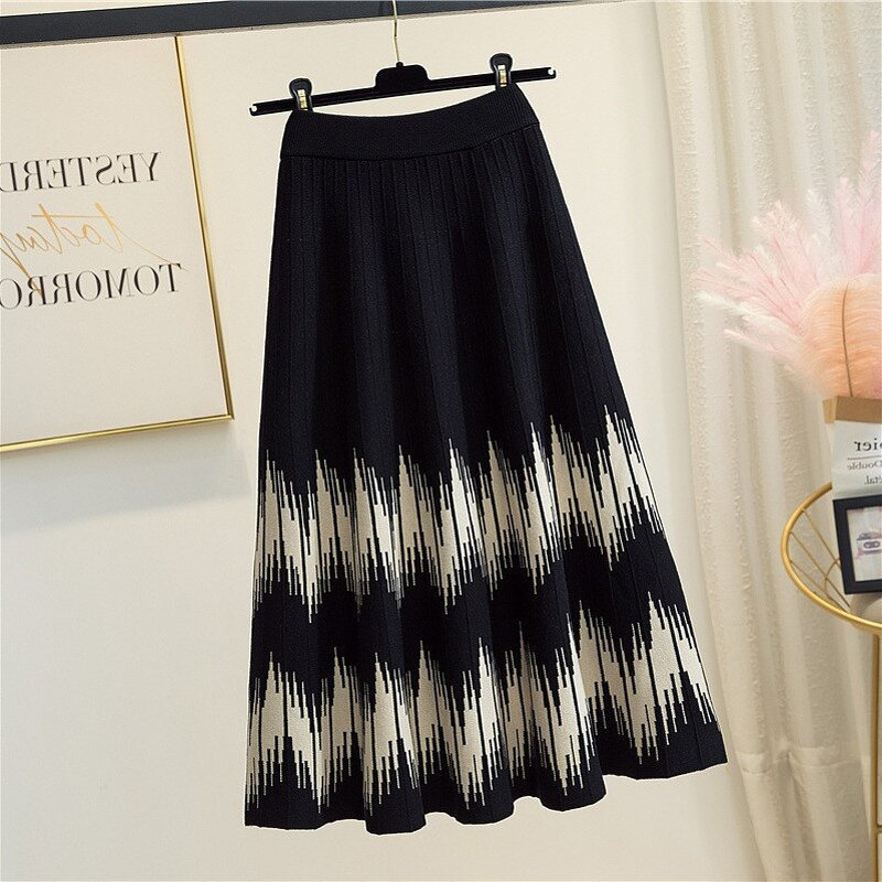 Skirt Factory - Women High Waist Wave Big Hip Knit Half Skirt