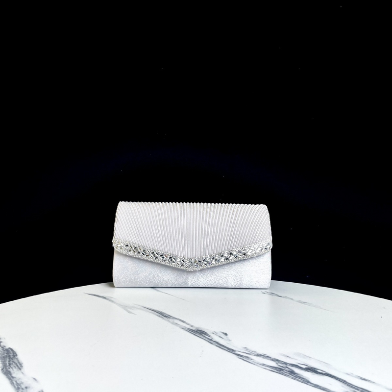 Evening Bag Manufacturer - European American Retro Beading Bag