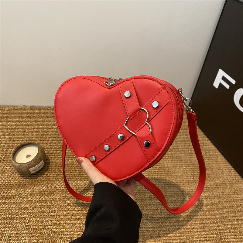 Small Dinner Party Handbag Manufacturer - Cute Heart Design Bag