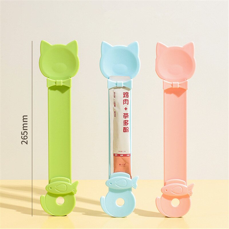 Cat Treat Feeder Manufacturer - Squeezer Spoon Dispenser