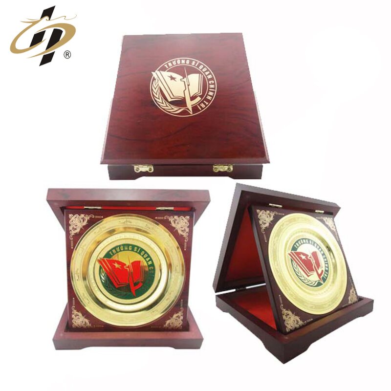 Decorative Plate Manufacturer - Factory Making Brass Metal Plate