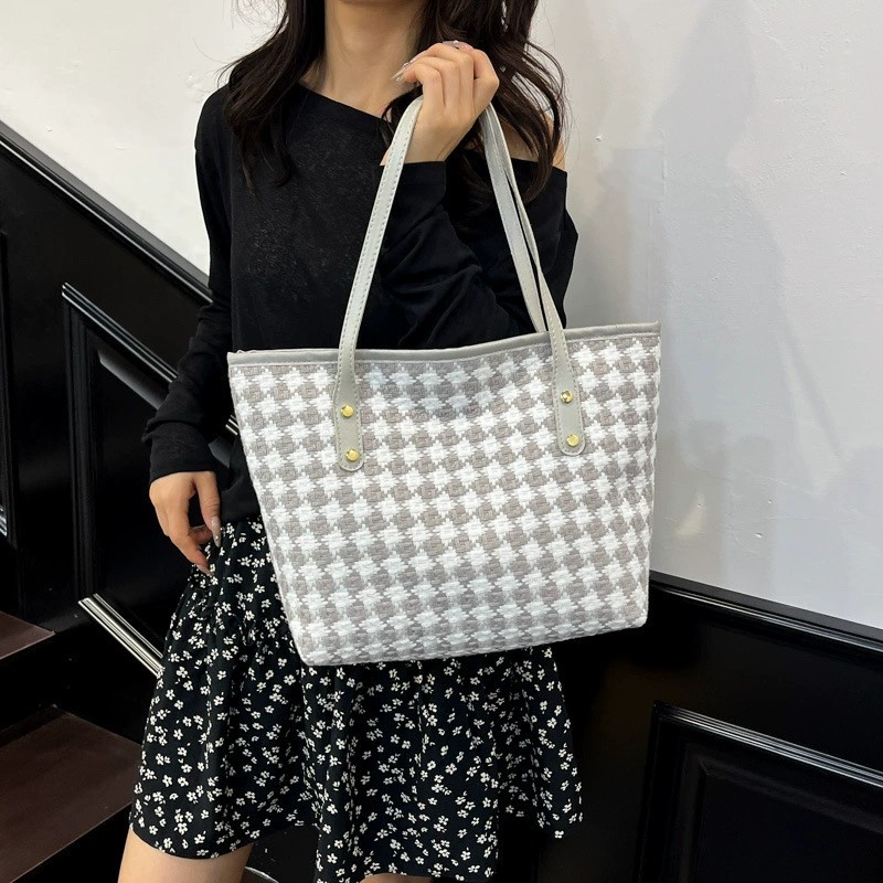 Shoulder Bag Factory - Trendy Lightweight Nylon Woven Portable