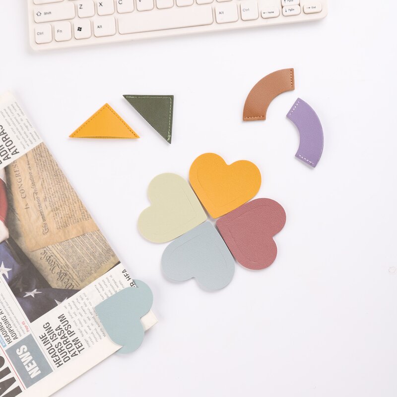 Bookmark Factory - Custom Logo PU Leather Page Corner Heart Marker