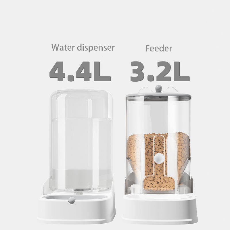 Pet Feeder Manufacturer - OEM/ODM Food-grade Plastic Bottle Shape Eco-Friendly