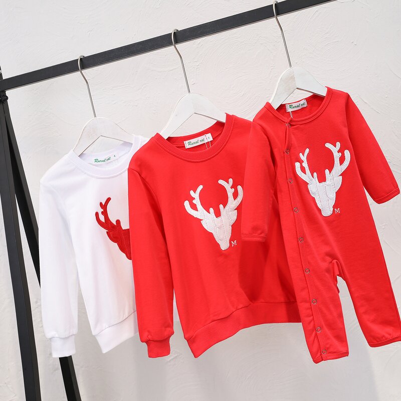Hoodie Tops Factory - OEM/ODM Knitted Deer Pattern Pullover Fleece Hoodie