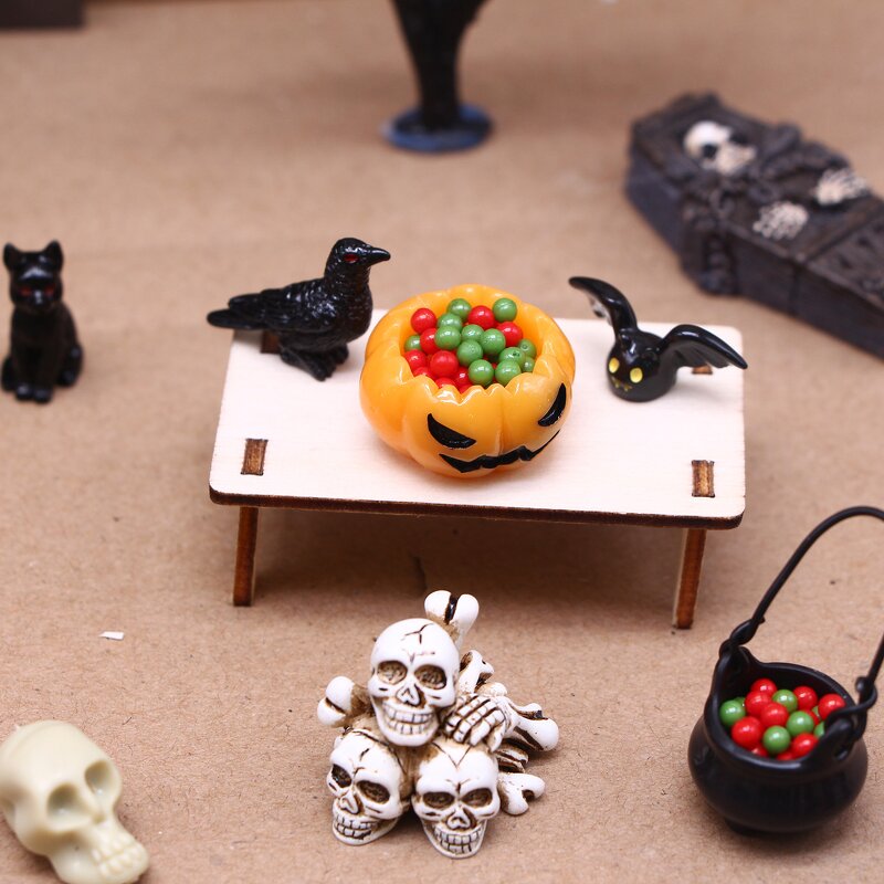 Dollhouse Props Manufacturer - OEM/ODM Halloween Scene Mini Pumpkin Accessories
