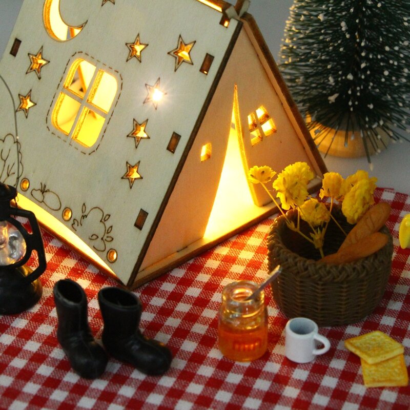 Dollhouse Accessories Factory - OEM/ODM Christmas Mini Wooden House Plaid Set
