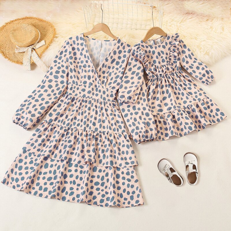 Mother Daughter Dress Manufacturer - OEM/ODM Princess Puff Long Sleeve V-neck Dress