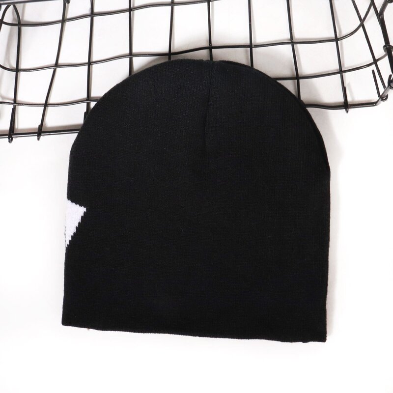 Beanie Hat Manufacturer - OEM/ODM Custom Jacquard Knit Beanie