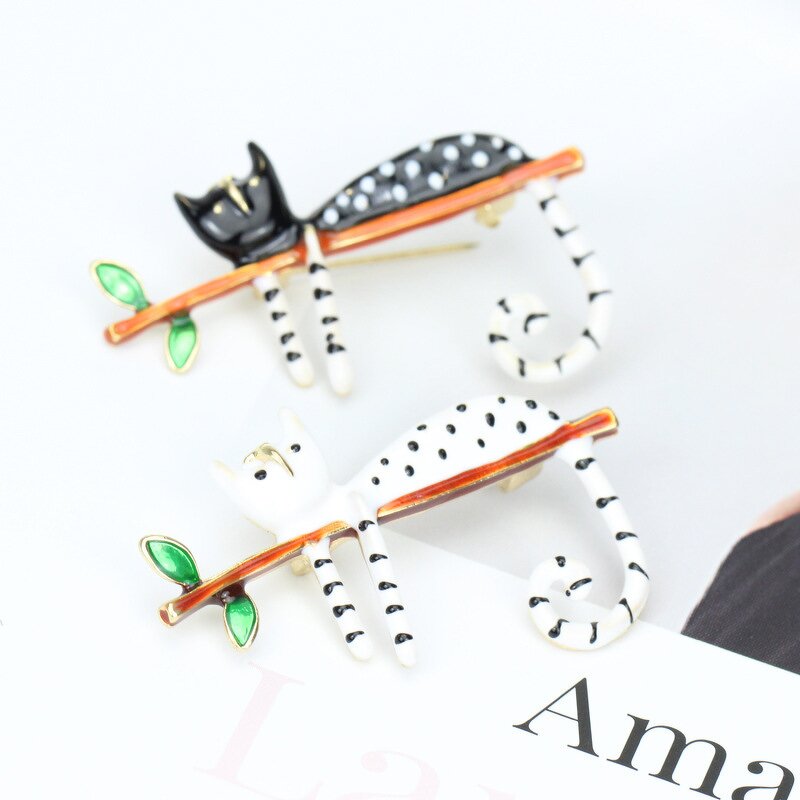 Brooch Manufacturer - OEM/ODM Custom Wave Point Kitten Brooch Pin