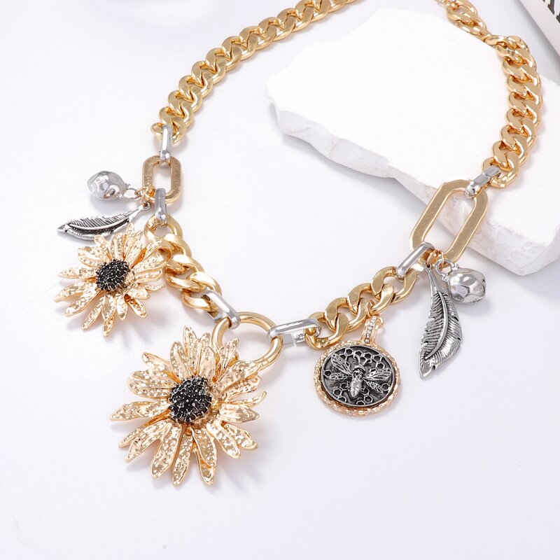 Chain Necklace Supplier - Custom Alloy Sun Flower Pendant