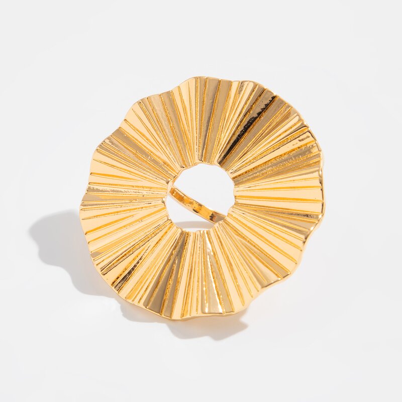Metal Ring Supplier - Custom European Pleated Feather
