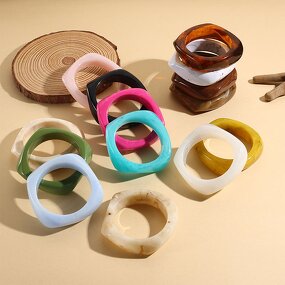 Acrylic Bracelet Manufacturer - Custom Colourful Irregular OEM