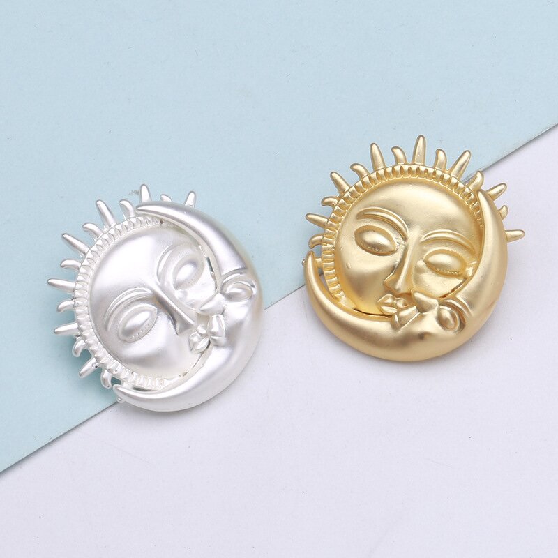 Gold Sun Brooch Manufacturer - Wholesale Custom Jewelry Pin