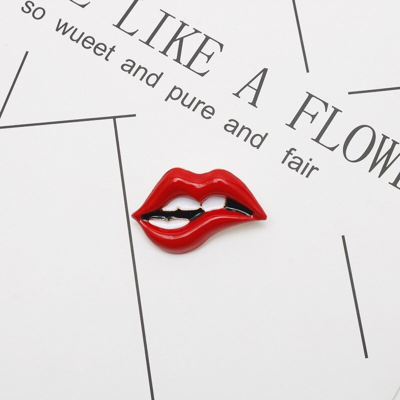 Red Lip Brooch Factory - Custom Alloy Crystal Rhinestone