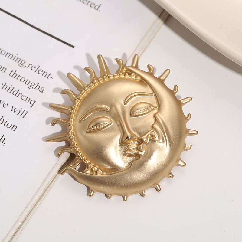 Sun Brooch Factory - Wholesale Gold Sun Moon Custom