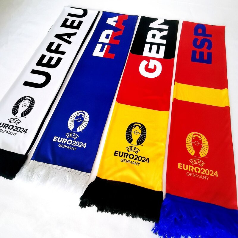 Fan Scarf Manufacturer - OEM/ODM Custom Flag Print Velvet Team Football Scarf