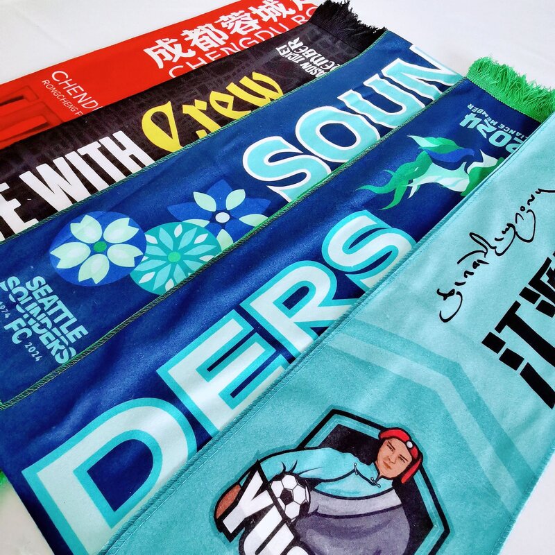 Fan Scarf Manufacturer - OEM/ODM Custom Flag Print Velvet Team Football Scarf