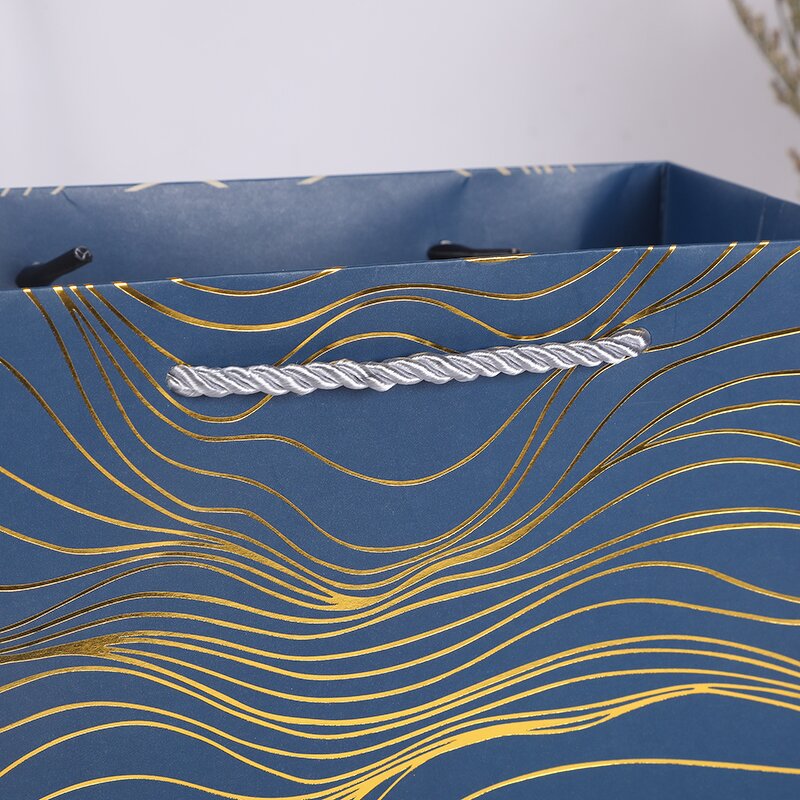 Paper Bag Manufacturer - OEM/ODM Custom Red Printed Clothing Shopping Bag