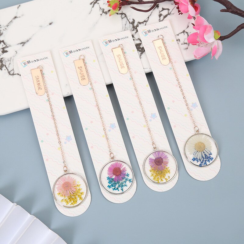 Metal Bookmark Supplier - Creative Dried Gypsophila Flower Retro