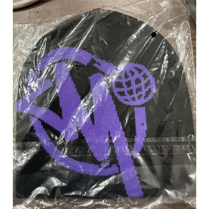 Knitted Beanie Manufacturer - OEM/ODM Custom Striped Casual Winter Travel Hat