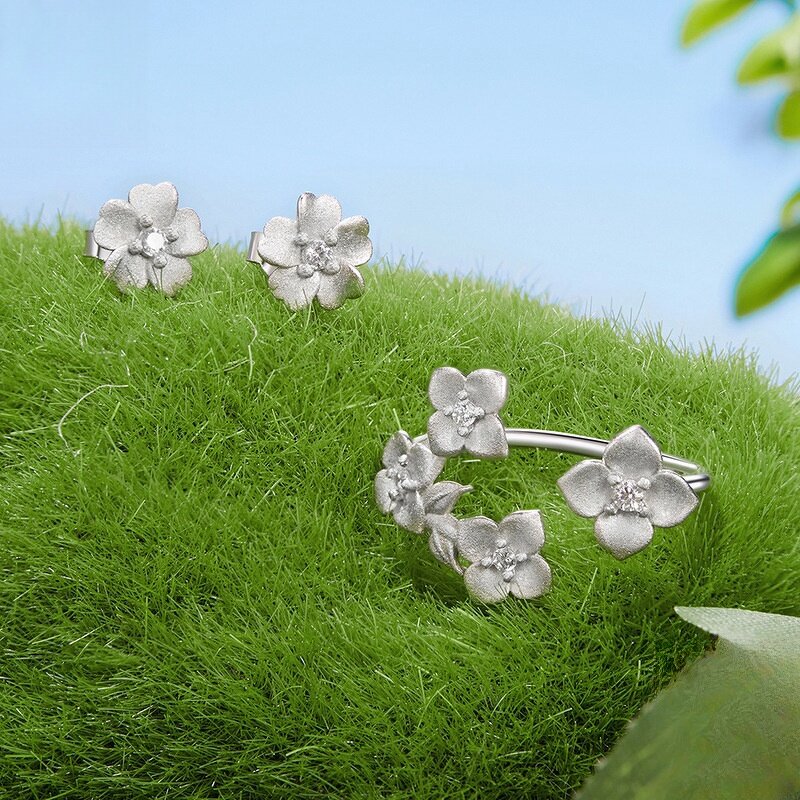 Flower Open Ring Manufacturer - OEM/ODM Custom Frosted Texture Unique Elegant
