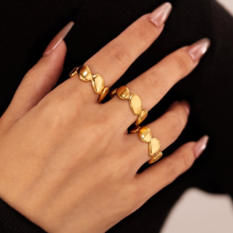 Vintage Ring Manufacturer - OEM/ODM Custom Gold Flower Stainless Steel