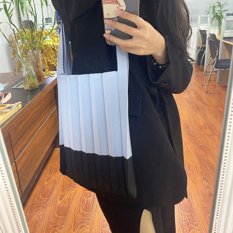 Tote Bag Factory - Knitted Color Block Expandable Reusable Shopping Bag