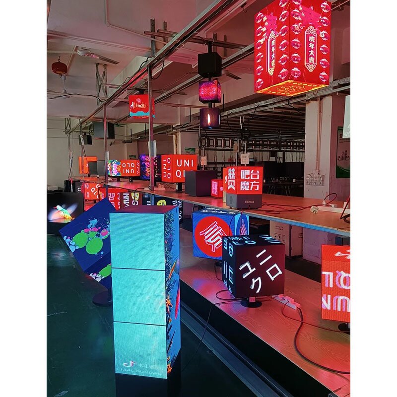 LED Rubik's Cube Screen Manufacturer - OEM/ODM Three-dimensional Full-color P2.5 Display
