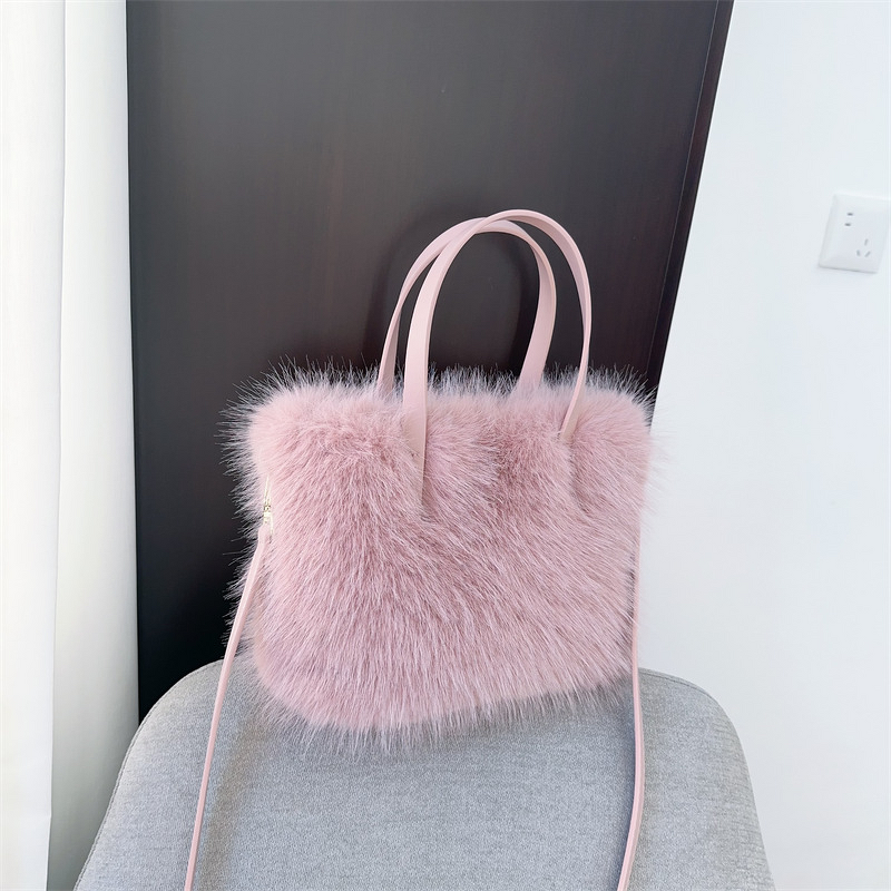 Tote Basket Handbag Manufacturer - OEM 2023 Autumn Winter High-End Tote Basket Handbag New Furry Bag with Imitation Fox Fur
