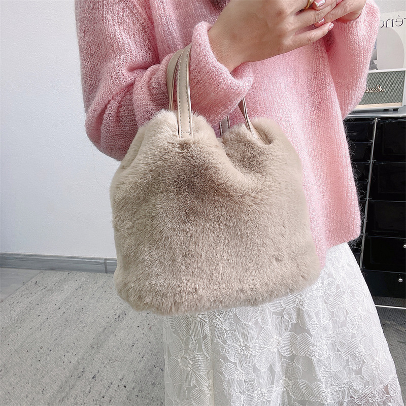 Bucket Handbag Factory - OEM Autumn Winter Fashion Fur Plush Bag New Practical Large Capacity Bucket Handbag