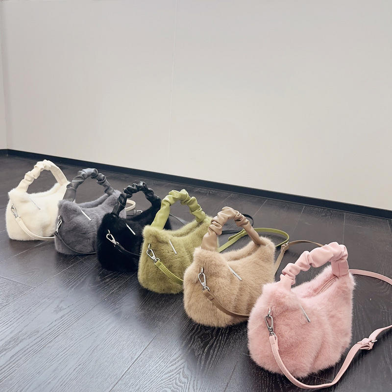 Crossbody Bag Factory - OEM Autumn Winter Women's Underarm Bag New Fur Plush Candy Color Basket