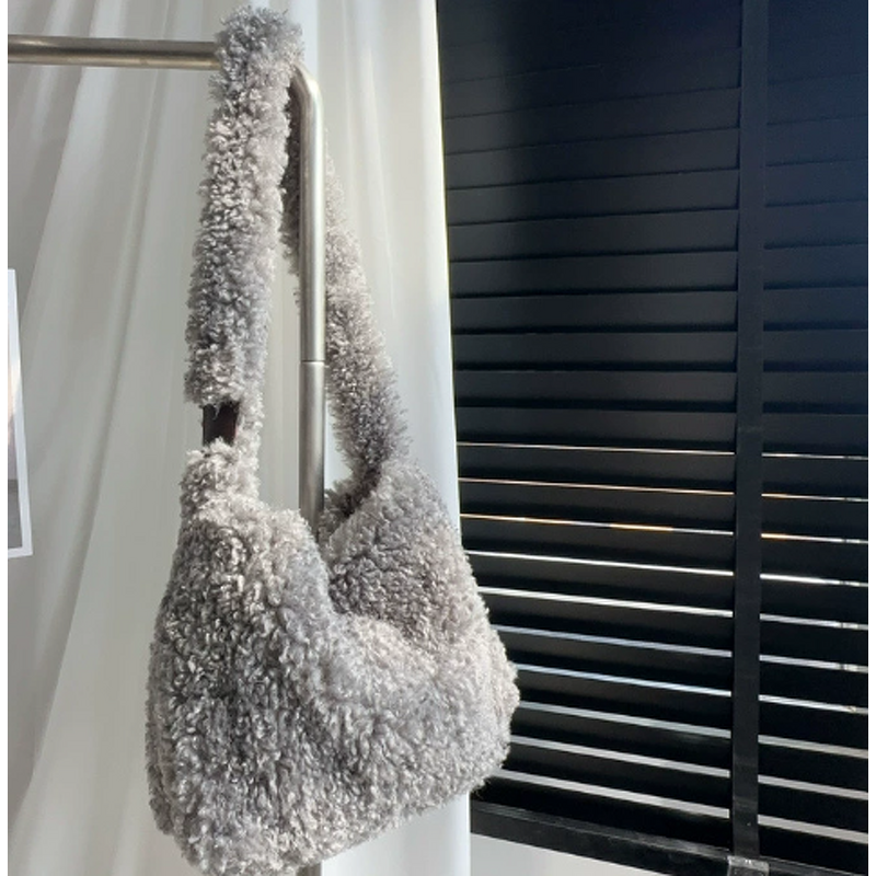 Cloud Crossbody Bag Factory - OEM Autumn Winter One-Shoulder Cloud Crossbody Bag Wool Popular Plush Bag Same Style