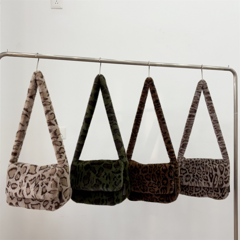 Leopard Print Bag Factory - OEM Autumn Winter Leopard Print Bag Large Capacity Crossbody Plush Bag Single Shoulder