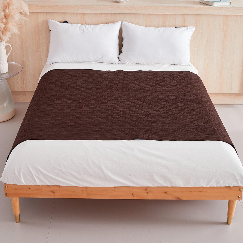 Pet Blanket Factory - Luxury Reversible Geometric Quilted Waterproof