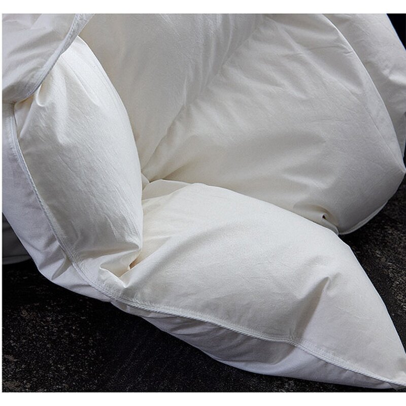Winter Quilt Factory - Feather Soft Microfiber Thick Comforter Duvet