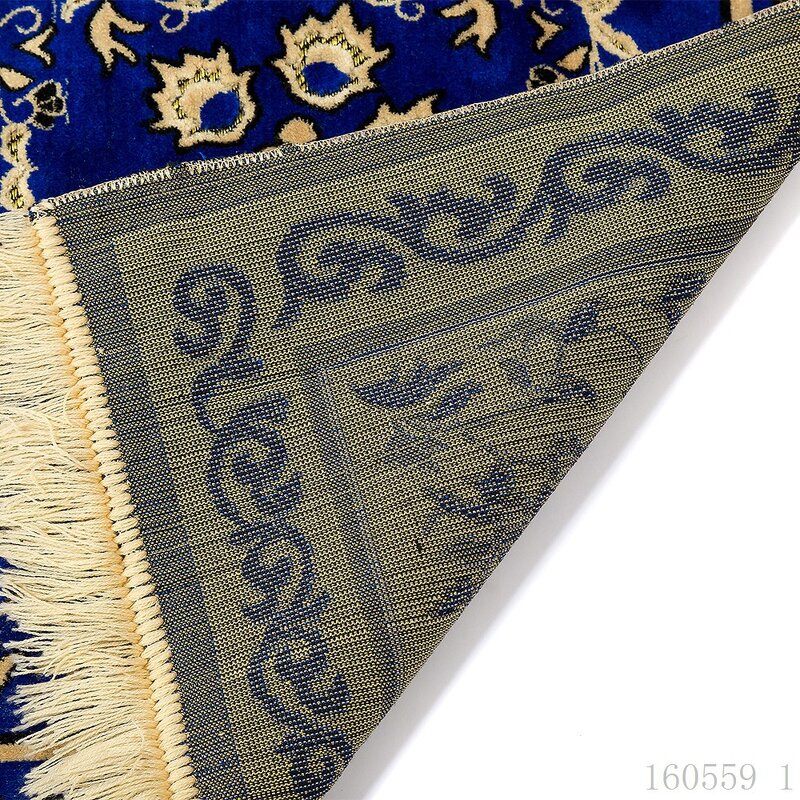 Prayer Rug Manufacturer - OEM/ODM New Design Classical Anti-slip with Fringes Both Sides